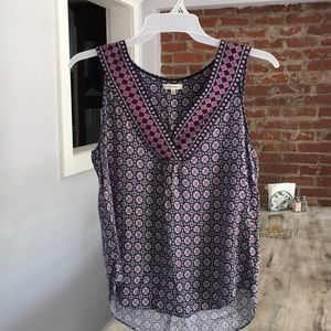 Women’s Short Sleeve Top- Dark blue, purple.